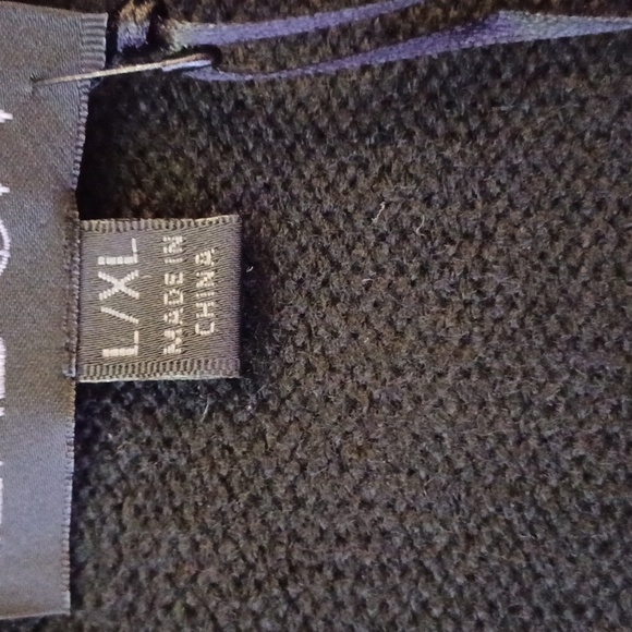 DOLLSKILL XL-XXL WIDOW BLACK VNECK LONG-SLEEVED SWEATER/PENTAGRAM CROSS - Picture 9 of 12